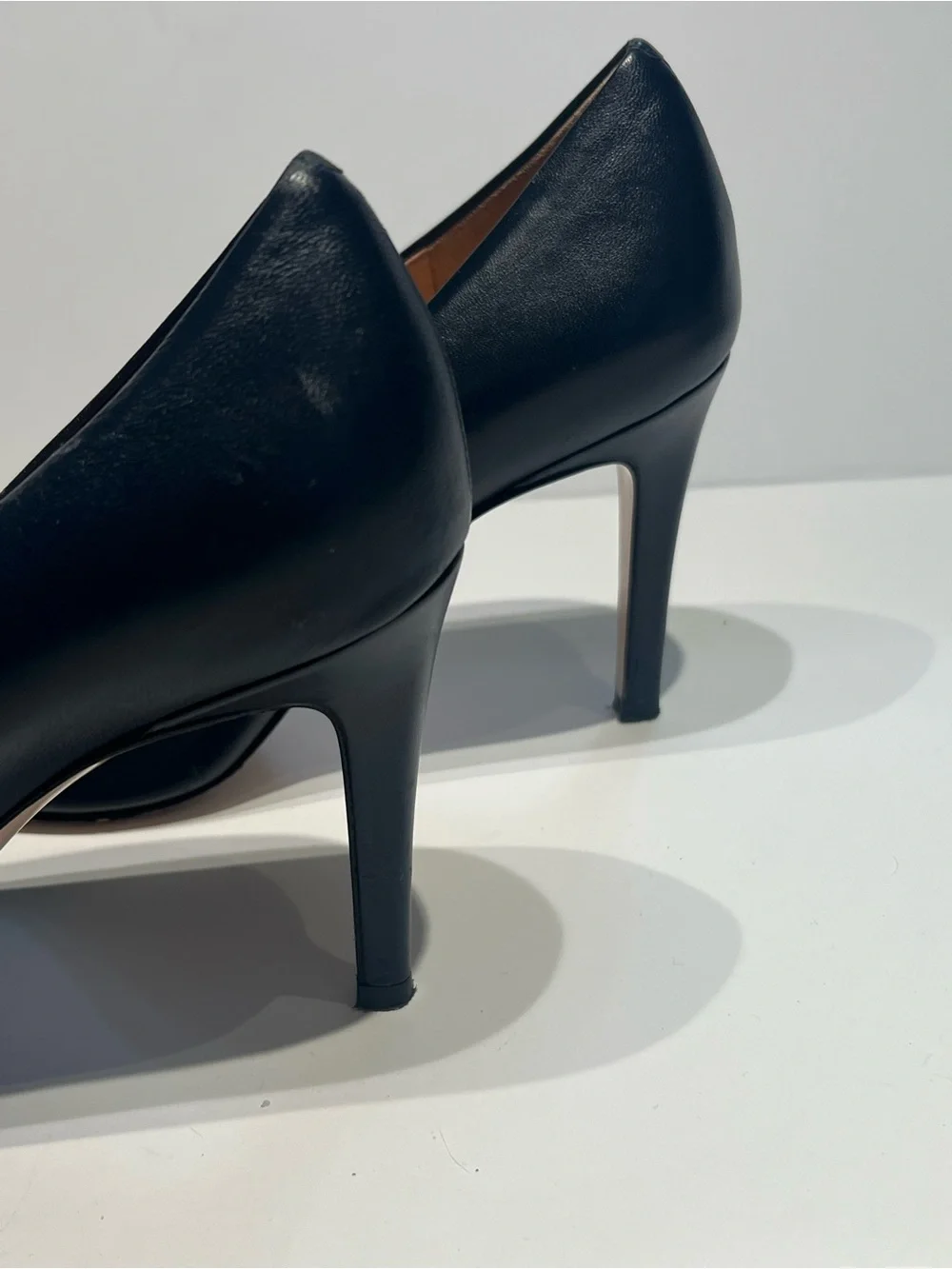 Brooks Brothers Black Leather Pointed-Toe Pumps